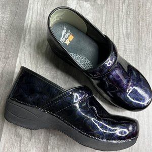 Dansko XP 2.0 Patent Leather Printed Clogs Size 41 (US 10.5-11)